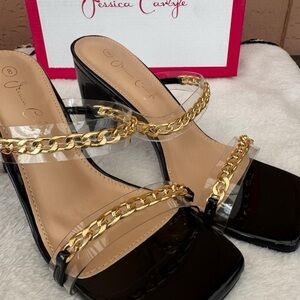 NWT Jessica Carlyle Sexy Black High 4 inch Heels w/ Gold Chain Detail Size 8